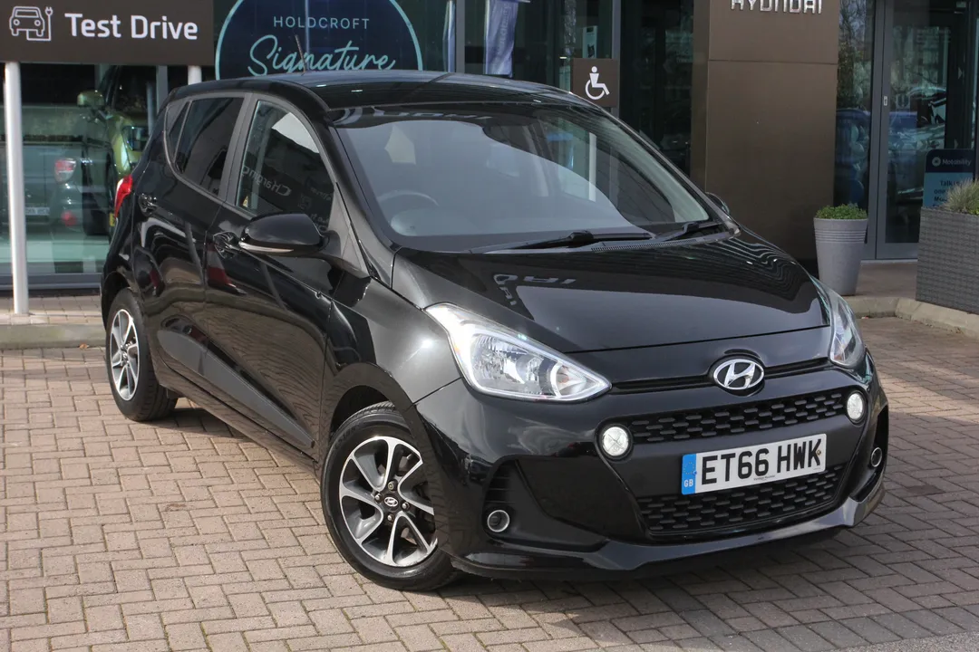 Hyundai i10 video thumbnail