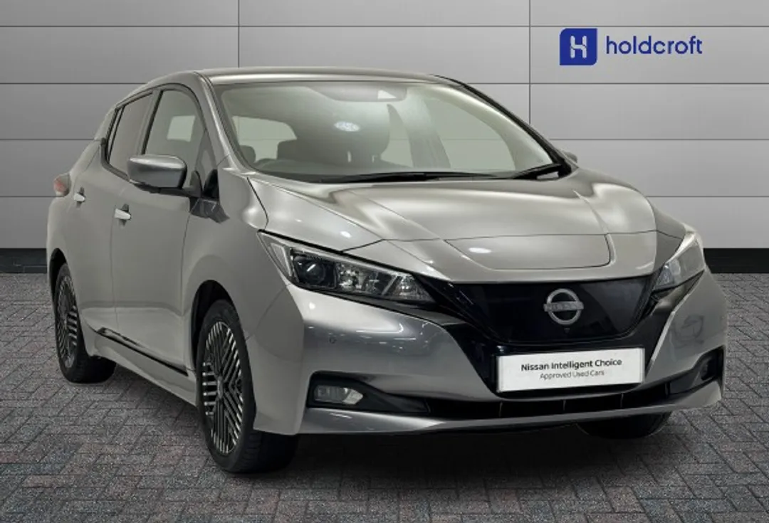 Nissan LEAF video thumbnail