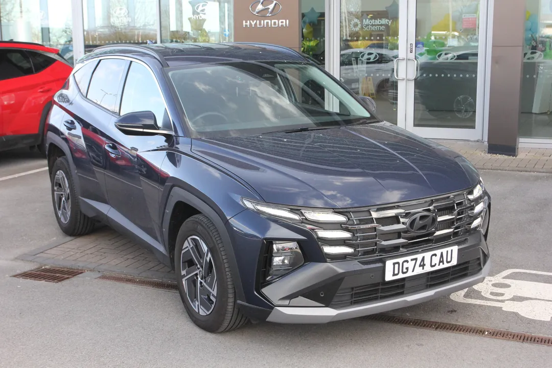 Hyundai Tucson video thumbnail