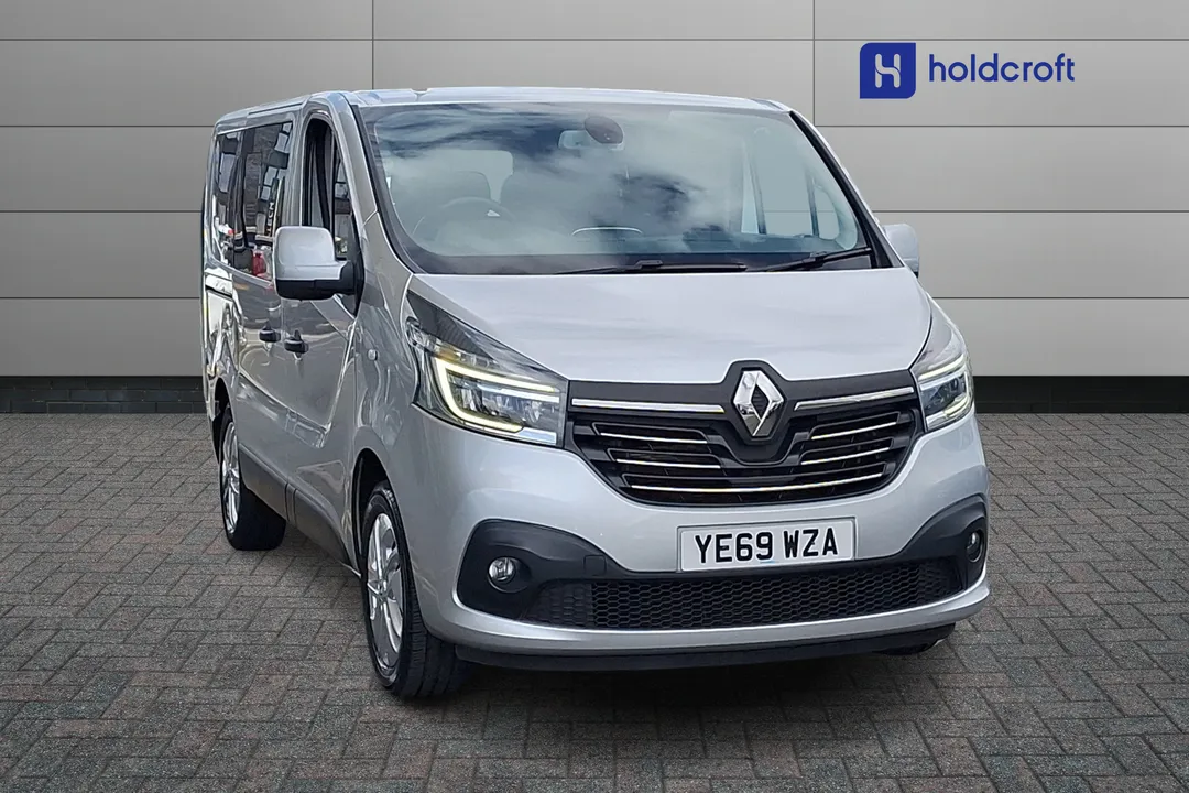 Renault Trafic video thumbnail