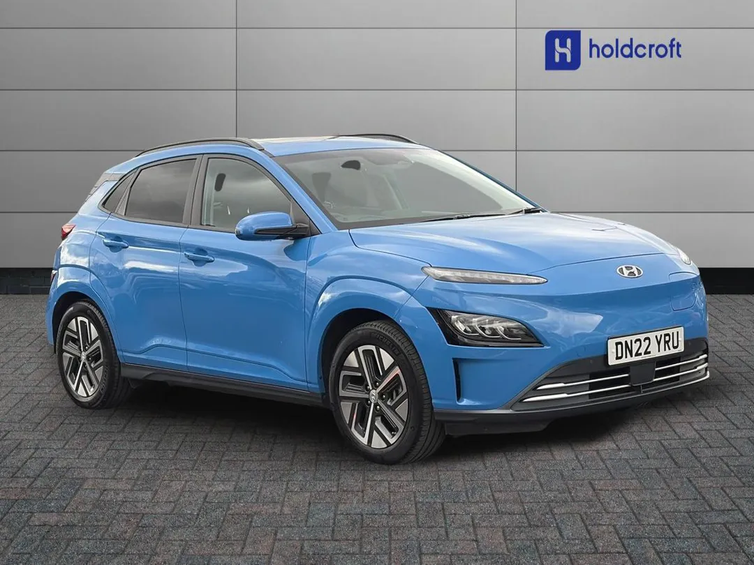 Hyundai Kona video thumbnail