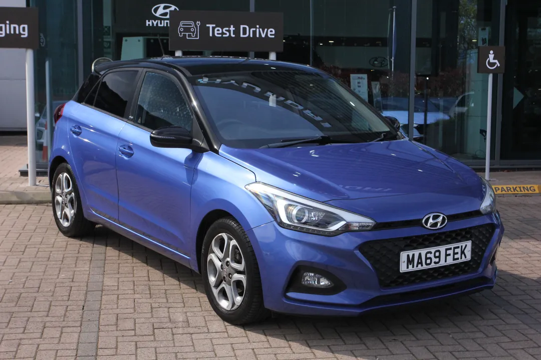 Hyundai i20 video thumbnail