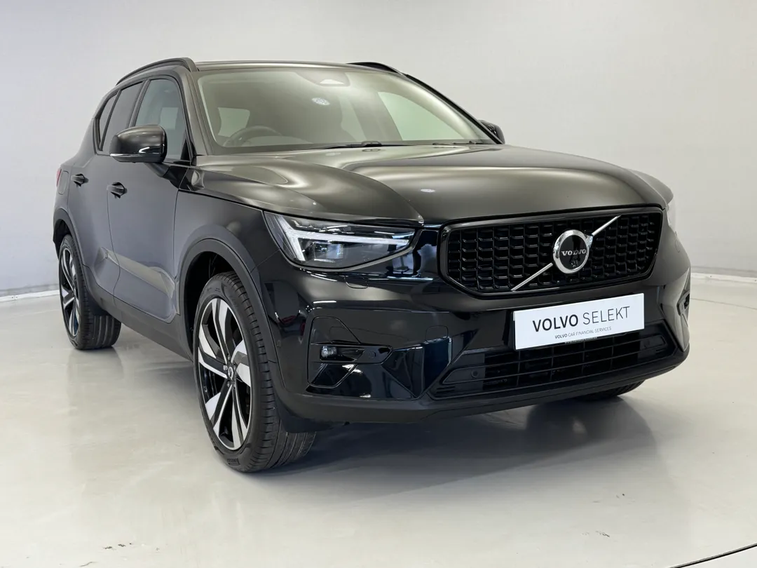 In the Woods...ブラックメタル　blackl RA74DFE Volvo XC40 2.0 B3P Ultra Dark 5dr Auto in stock at Volvo Stoke
