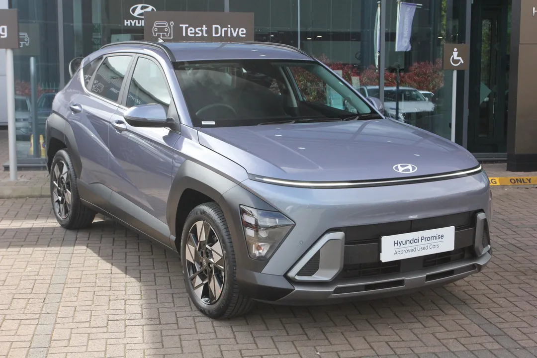 Hyundai Kona video thumbnail