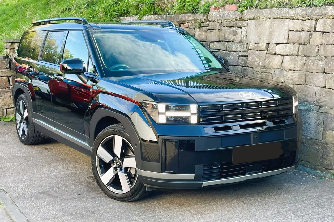 Hyundai Santa Fe video thumbnail