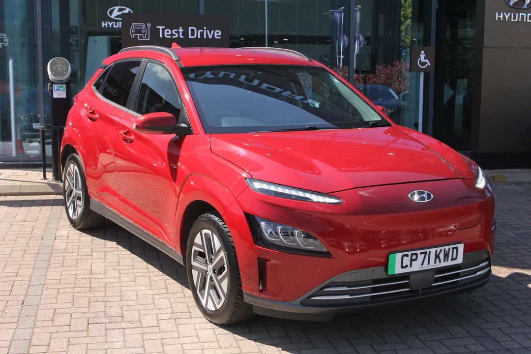 Hyundai Kona video thumbnail