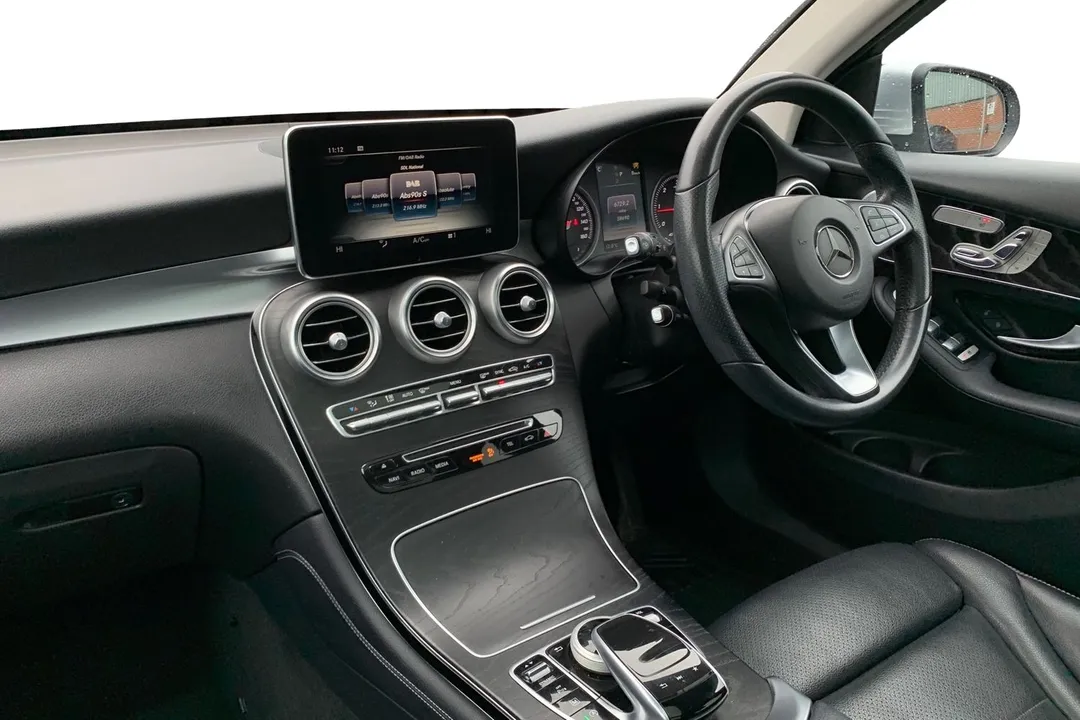 MERCEDESBENZ GLC DIESEL ESTATE GLC 220d 4Matic Sport Premium Plus 5dr 9GTronic Pan