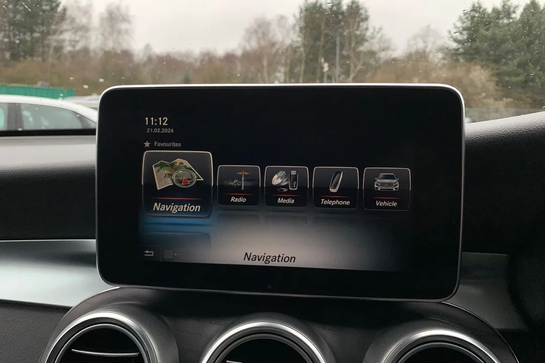 MERCEDESBENZ GLC DIESEL ESTATE GLC 220d 4Matic Sport Premium Plus 5dr 9GTronic Pan