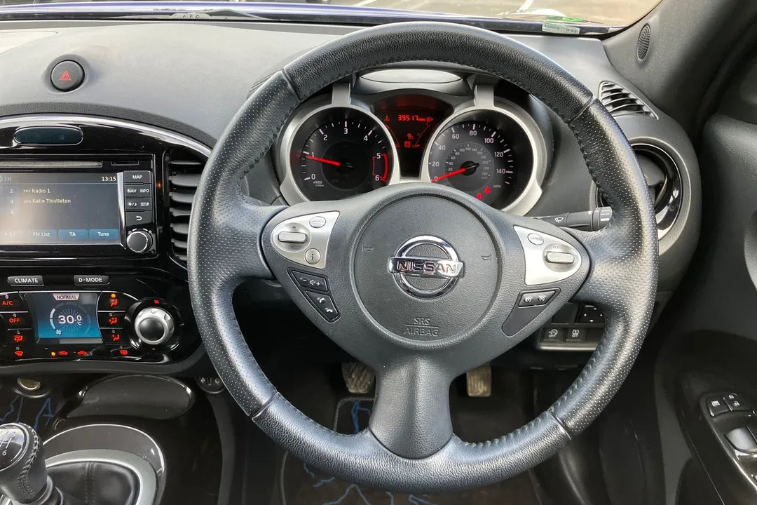NISSAN JUKE DIESEL HATCHBACK 1.5 dCi NConnecta 5dr [Nissan connect sat