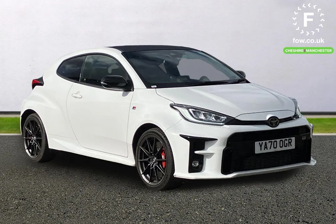2021 TOYOTA YARIS 1.6 3DR AWD CIRCUIT PACK PARKING CAM 18 ALLOYS CRUISE PETROL MANUAL... photo