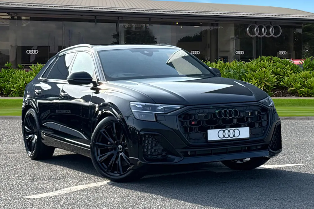 Audi SQ8 video thumbnail