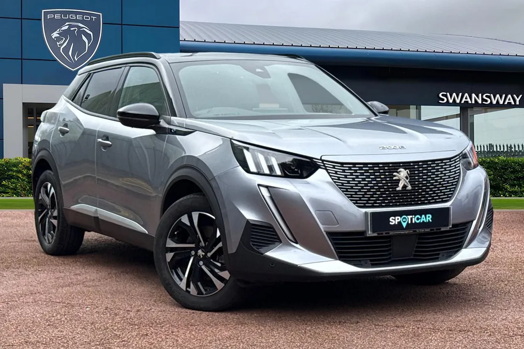 PEUGEOT e-2008 video thumbnail