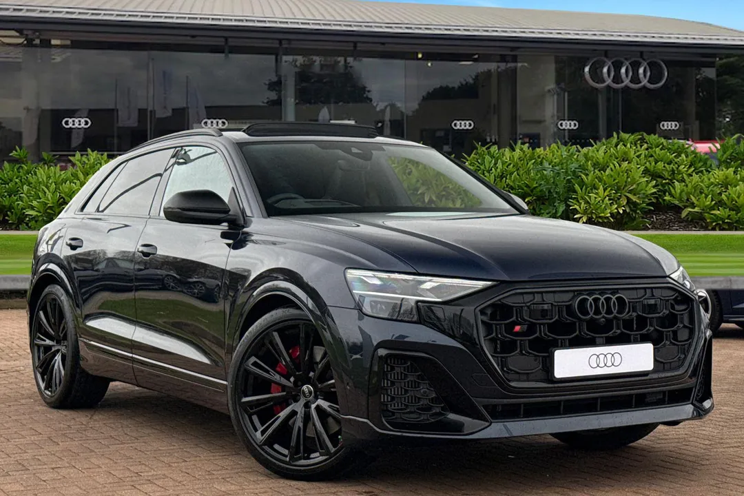 Audi SQ8 video thumbnail