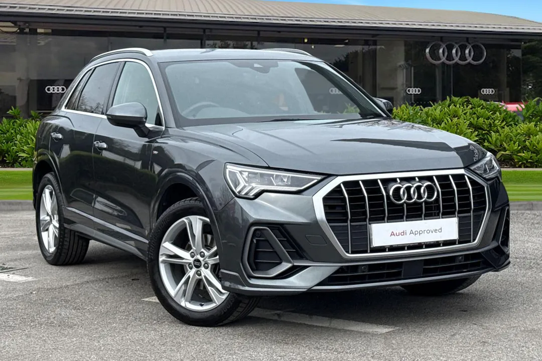 Audi Q3 video thumbnail