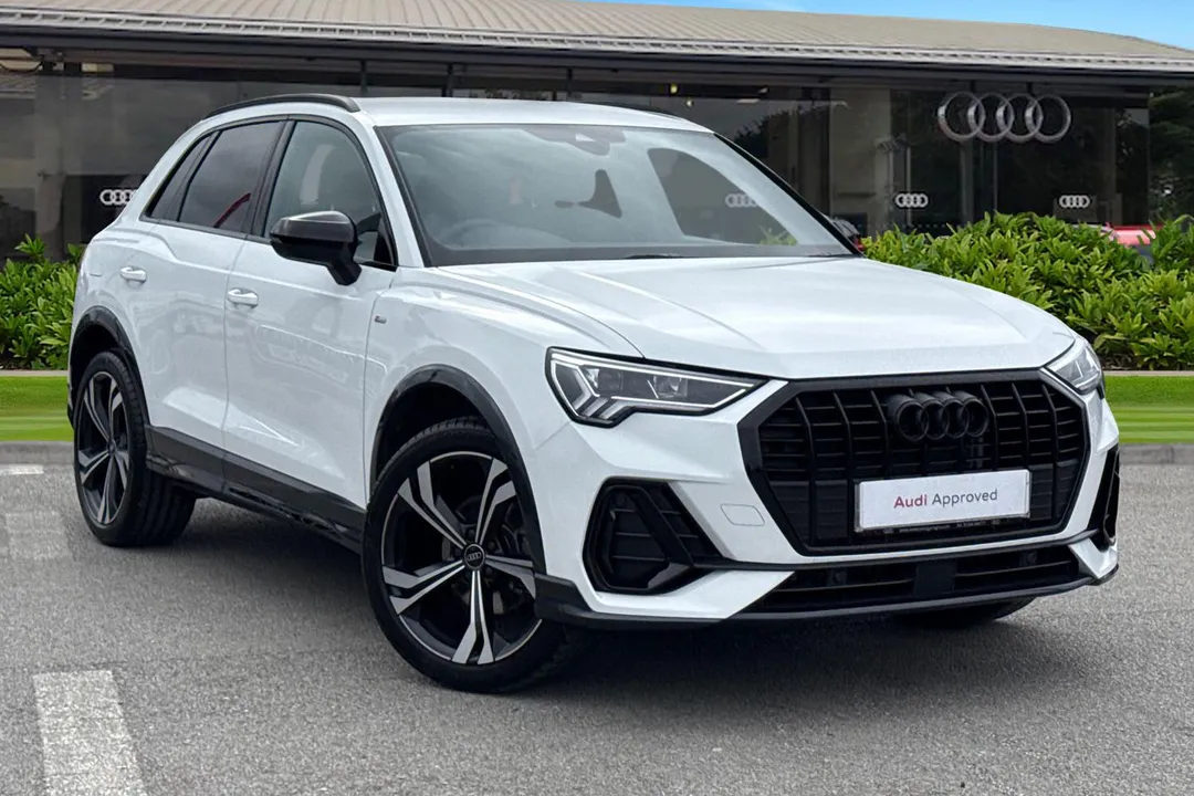 Audi Q3 video thumbnail