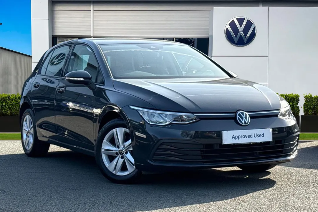 Volkswagen Golf video thumbnail