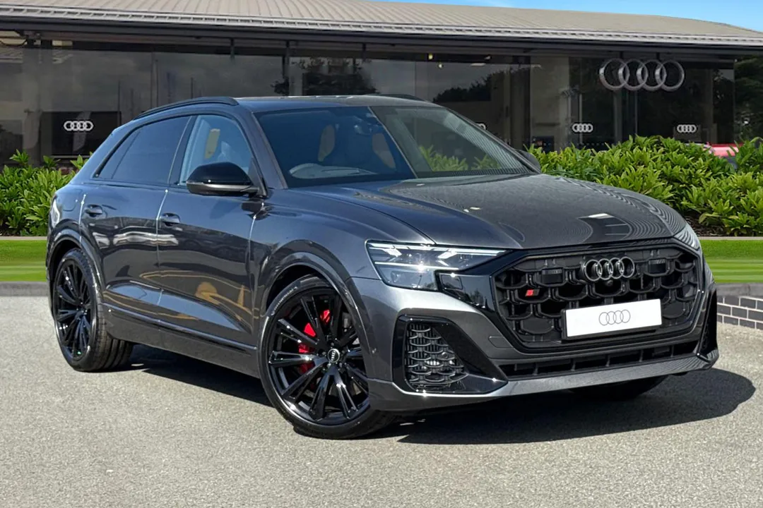 Audi SQ8 video thumbnail