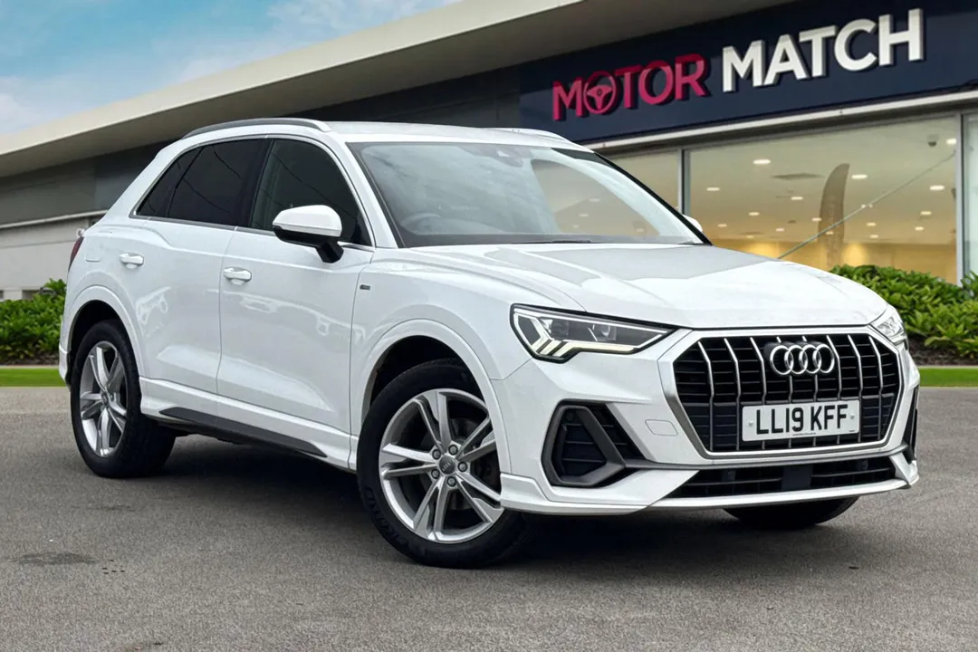 Audi Q3 video thumbnail