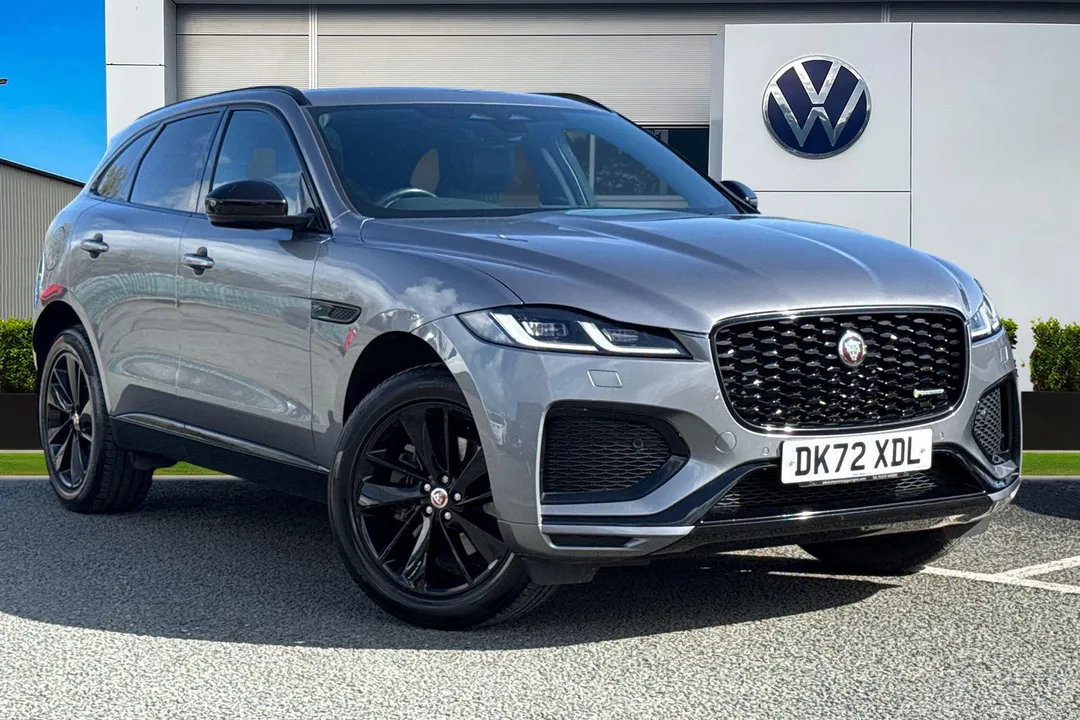 Jaguar F-Pace video thumbnail