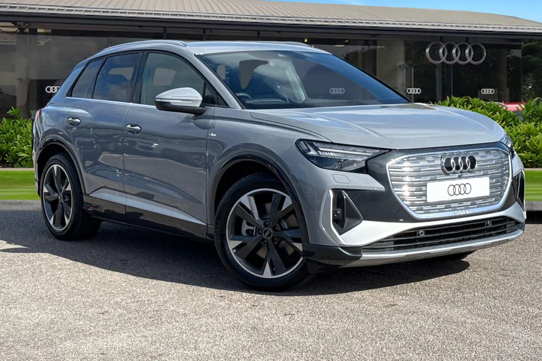 Audi Q4 e-tron video thumbnail