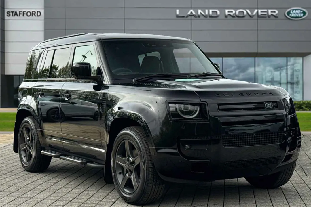Land Rover Defender 110 video thumbnail