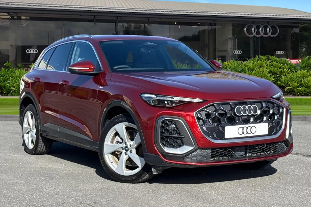 Audi Q5 video thumbnail