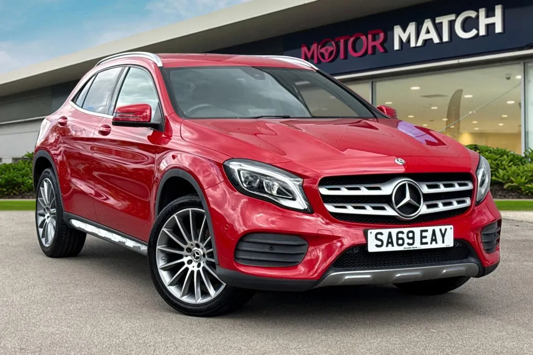 Mercedes-Benz Gla video thumbnail