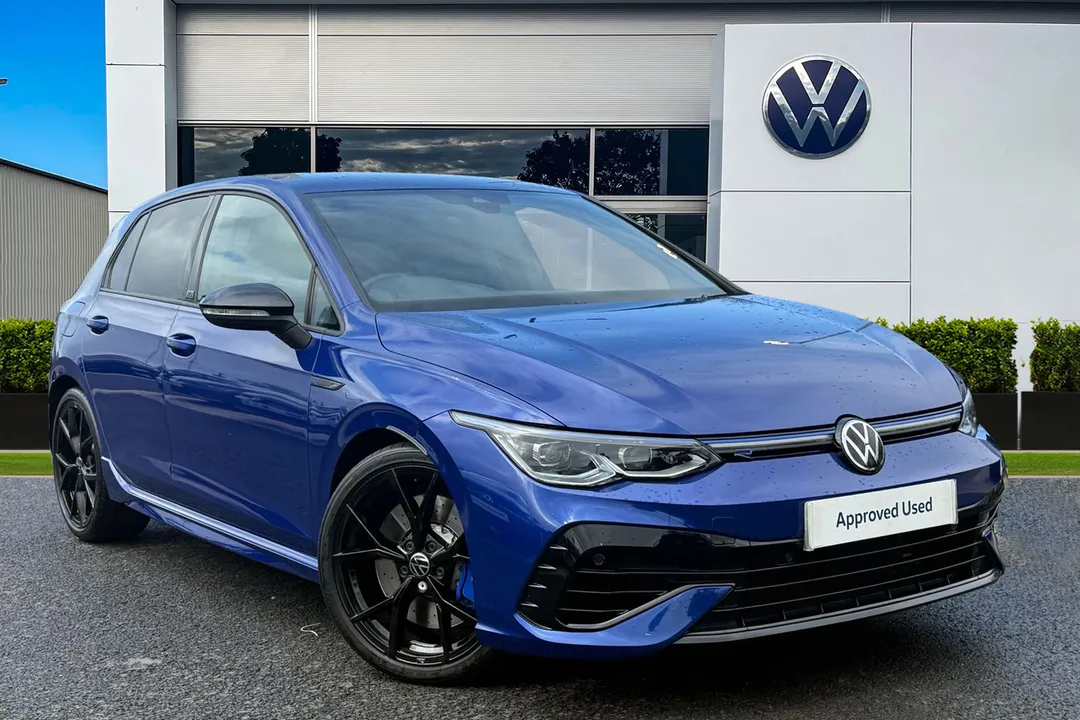 Volkswagen Golf video thumbnail
