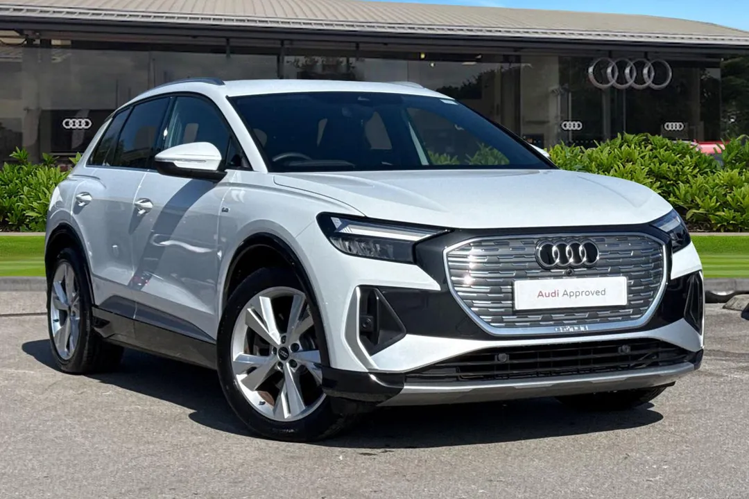 Audi Q4 e-tron video thumbnail