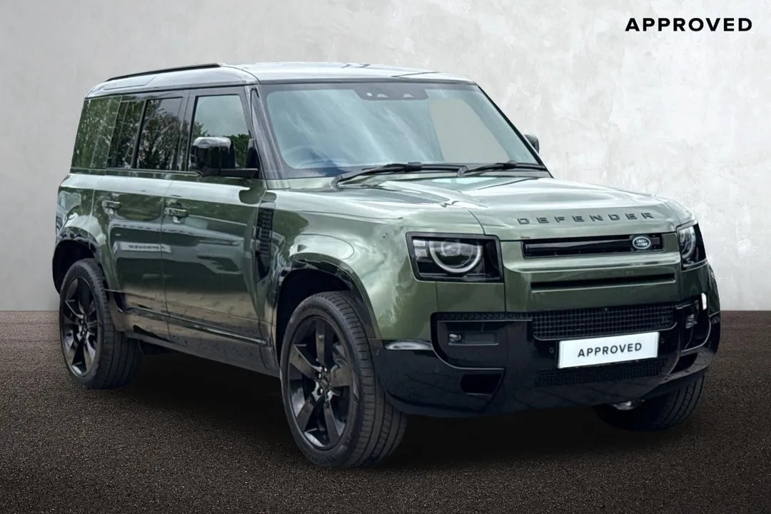 Land Rover Defender 110 video thumbnail