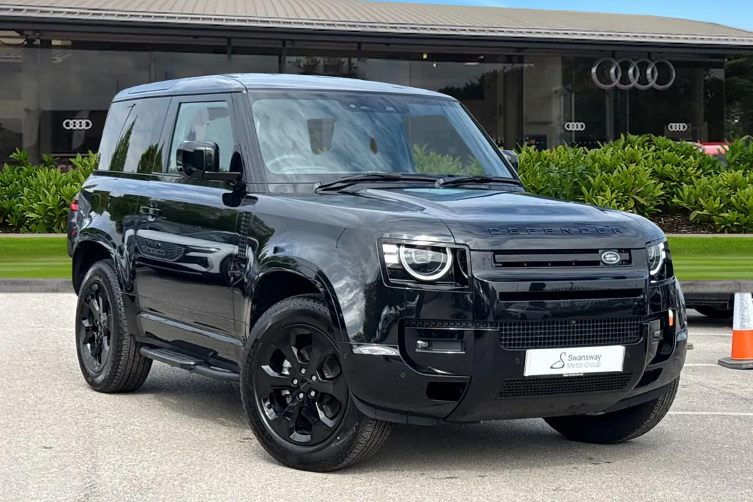 Land Rover Defender 90 video thumbnail