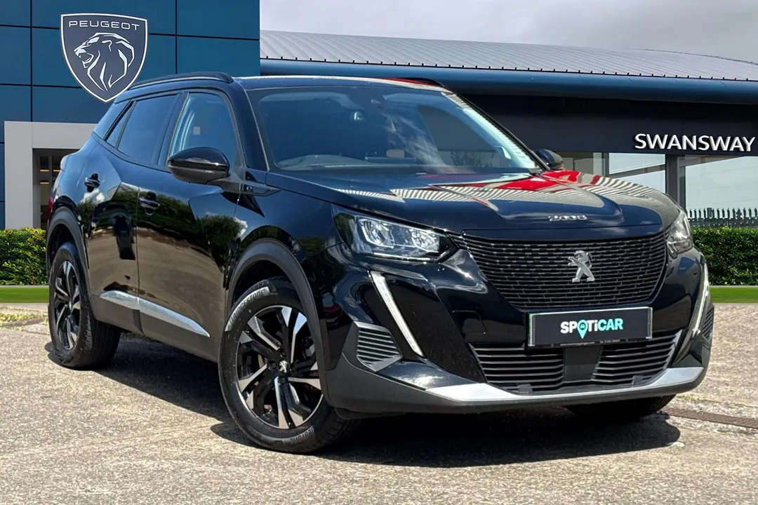 PEUGEOT e-2008 video thumbnail
