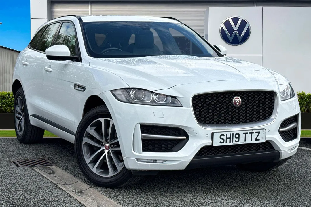 Jaguar F-Pace video thumbnail
