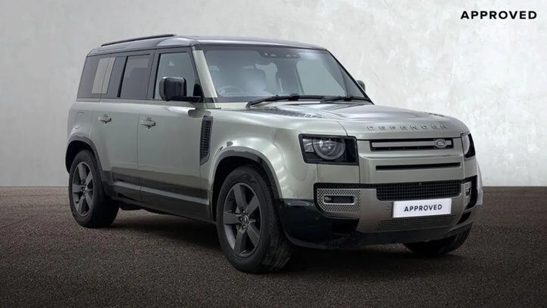 Land Rover Defender 110 video thumbnail