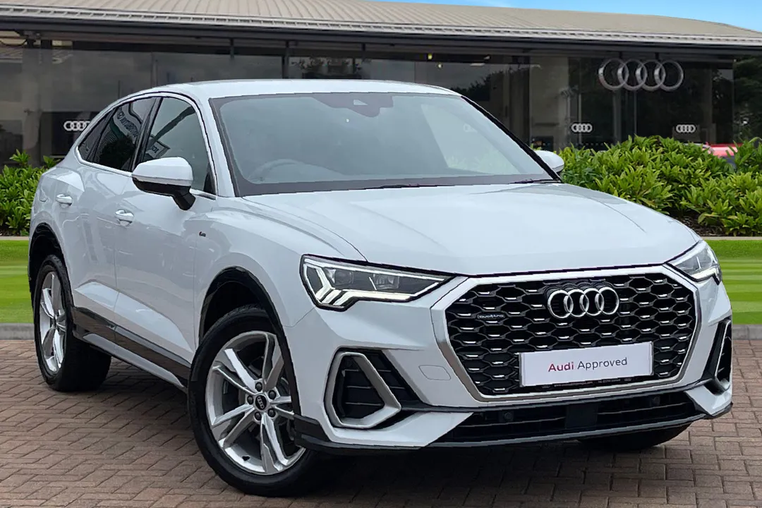 Audi Q3 video thumbnail