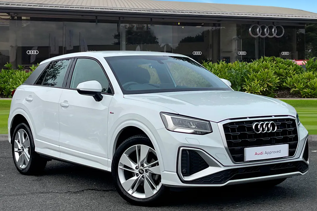 Audi Q2 video thumbnail