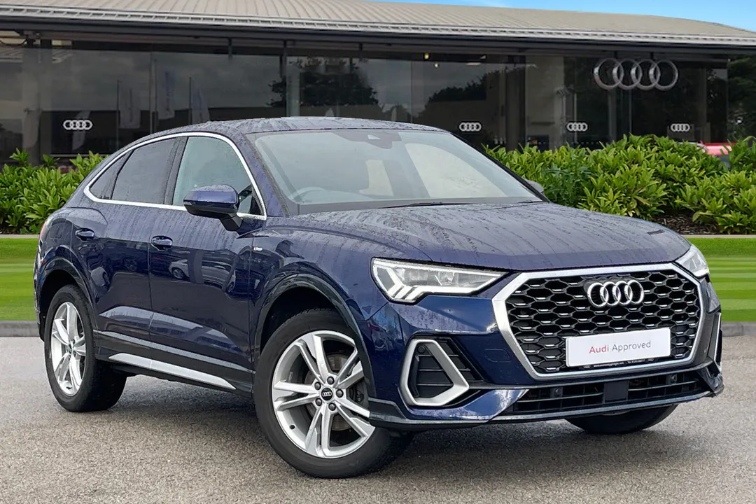 Audi Q3 video thumbnail