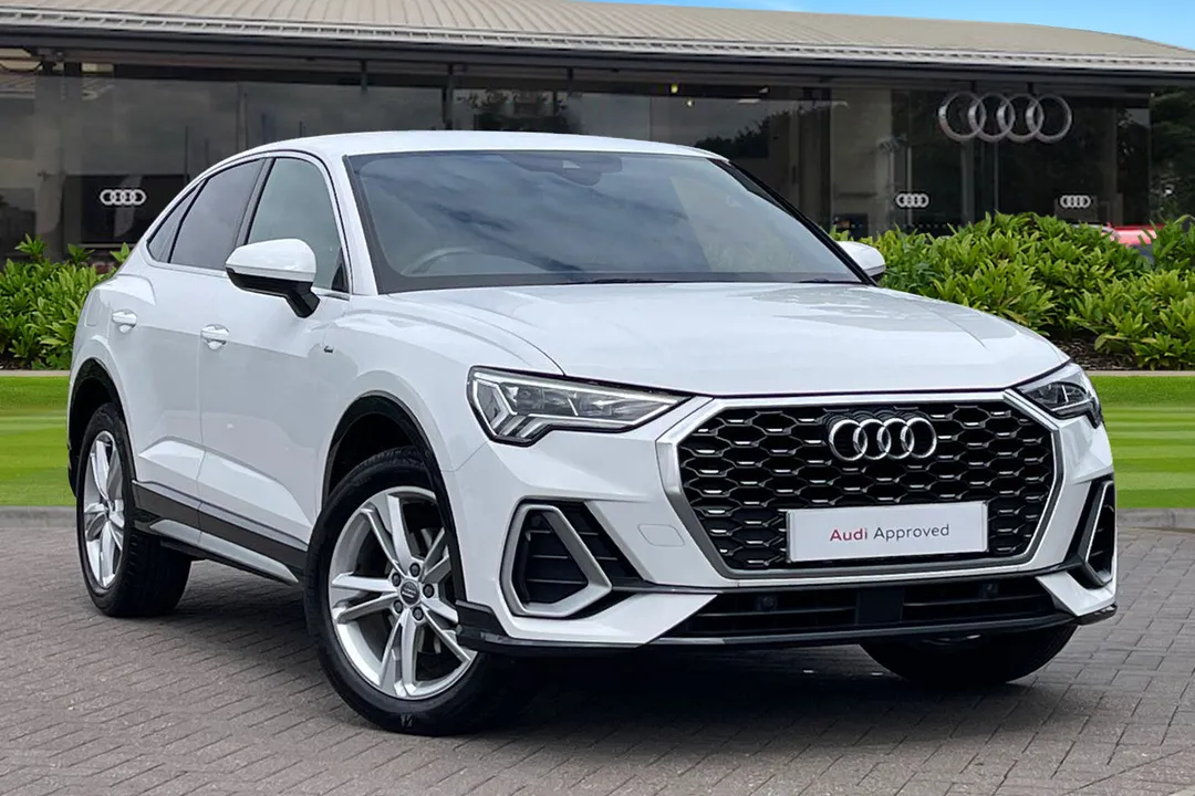 Audi Q3 video thumbnail