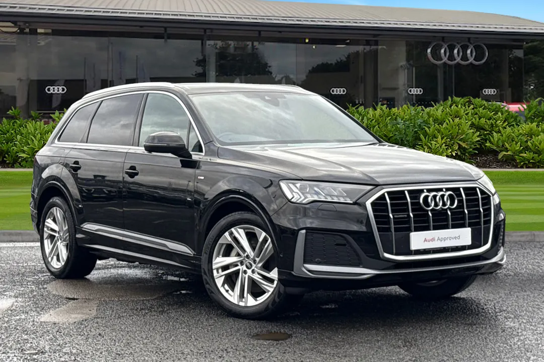 Audi Q7 video thumbnail