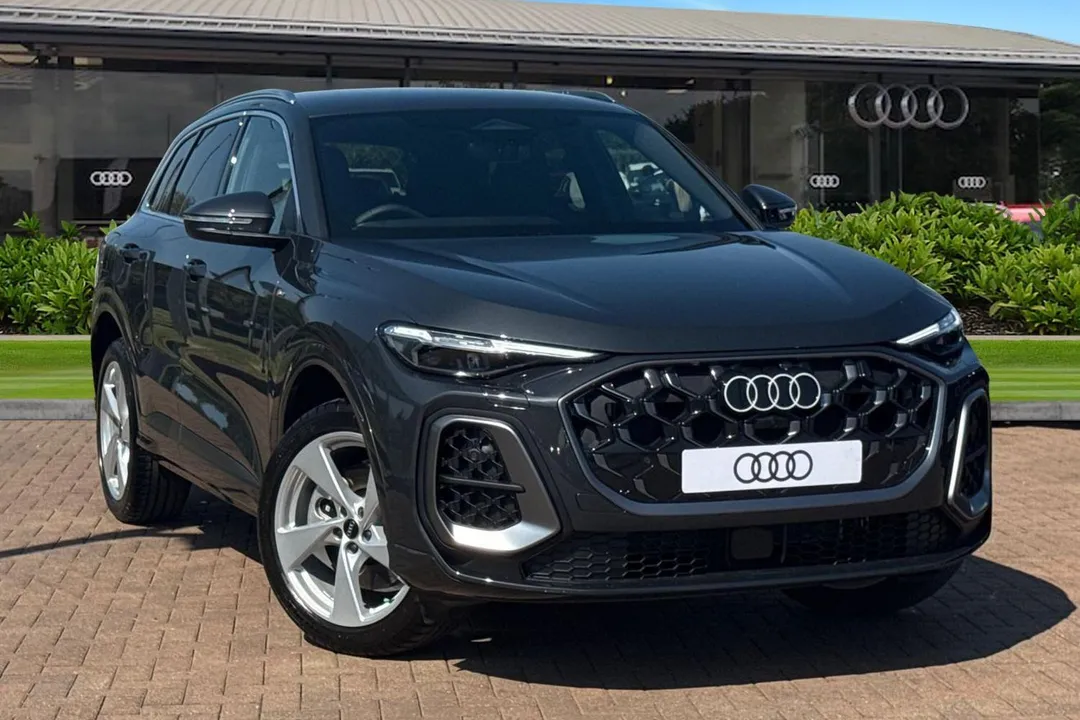 Audi Q5 video thumbnail