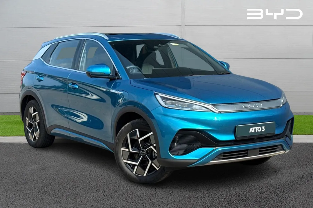 BYD ATTO 3 video thumbnail