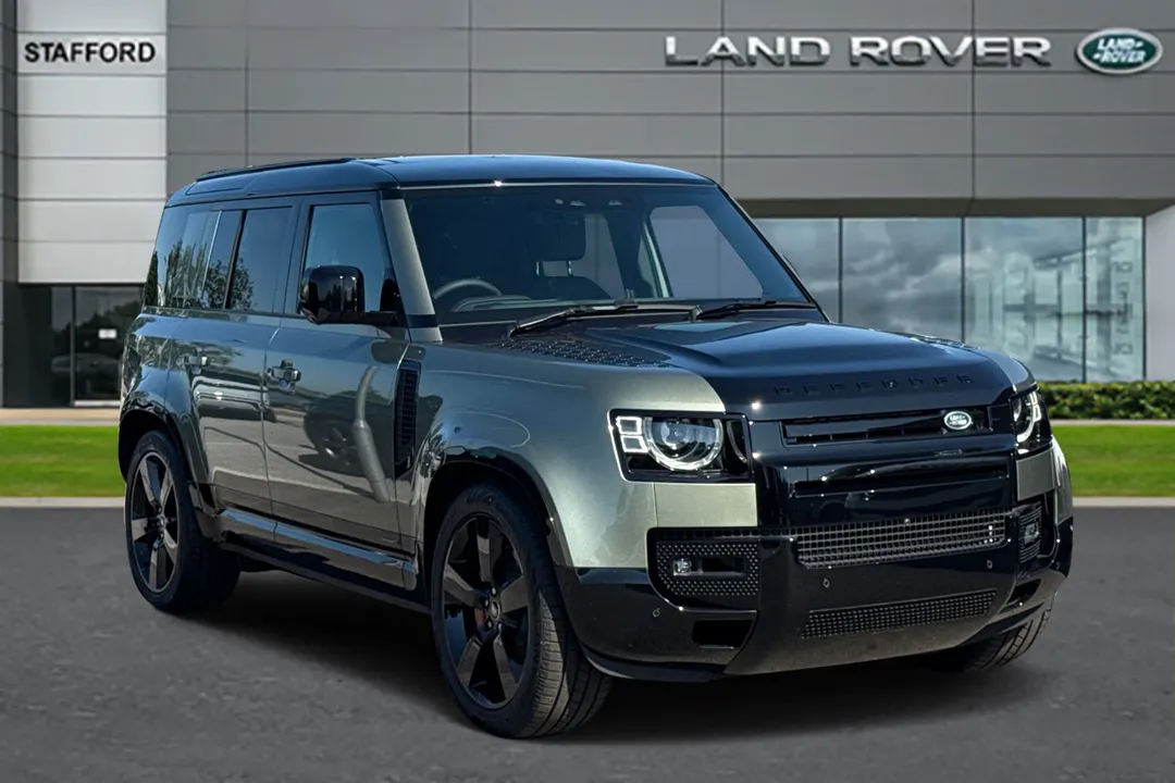 Land Rover Defender 110 video thumbnail