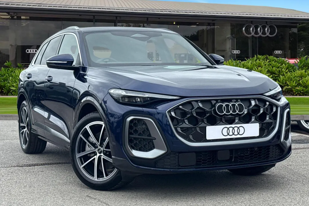 Audi Q5 video thumbnail