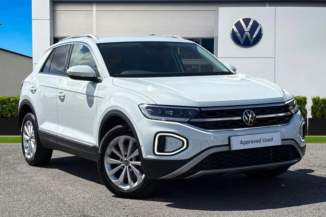 Volkswagen T-Roc video thumbnail