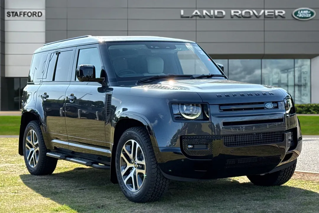 Land Rover Defender 110 video thumbnail