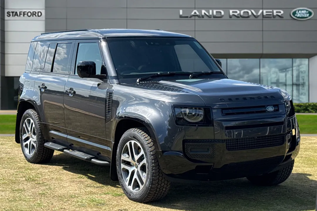 Land Rover Defender 110 video thumbnail