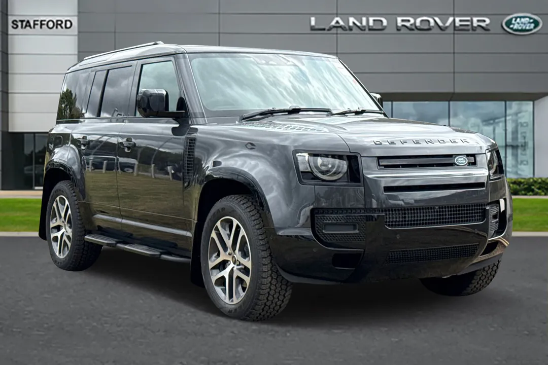 Land Rover Defender 110 video thumbnail