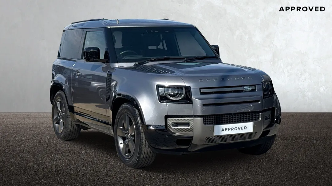 Land Rover Defender 90 video thumbnail