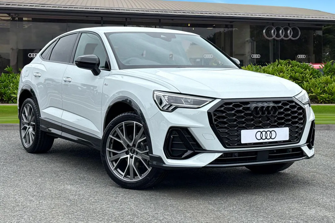 Audi Q3 video thumbnail