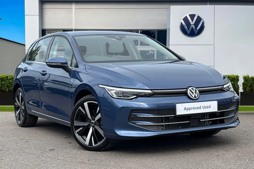 Volkswagen Golf video thumbnail